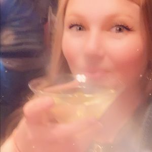 Meet your Posher, Tiffany